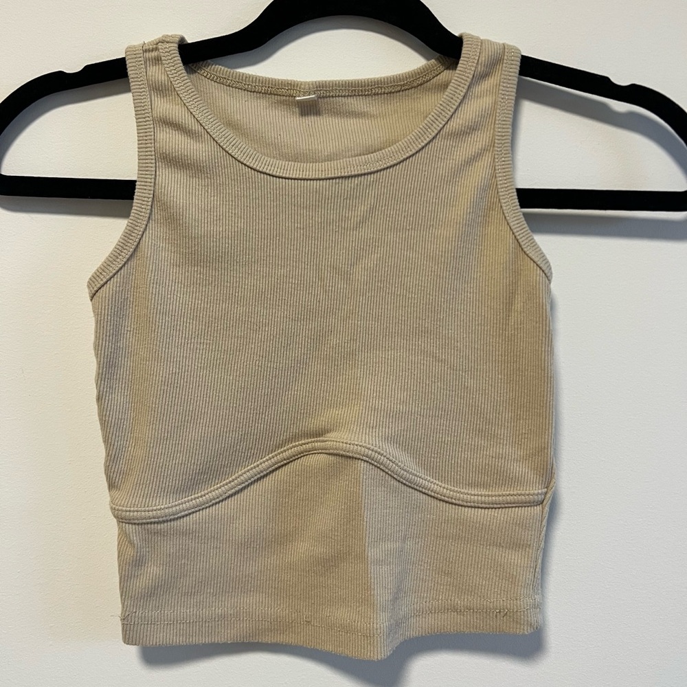 🔥Beige Ribbed Tank Top - Picture 2 of 5